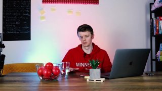 Szabadúszó helyek, coworking, üzleti eseményeken kapcsolatépítés